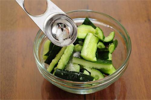 吃瓜动作展示怎么做视频,视频教程教你轻松模仿