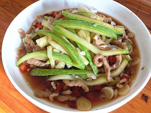 炒角瓜怎么吃最好吃视频,视频教你家常炒角瓜最佳吃法